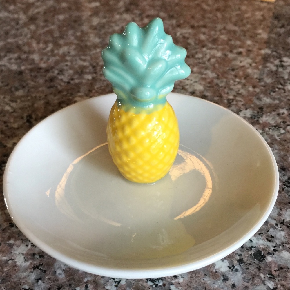 NEW Pineapple Jewelry Trinket Dish